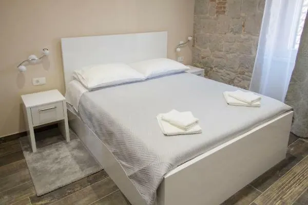 *** Guest house Elegant Residence Rooms Split Croatia